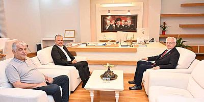 Başkan Uysal, Kepez Belediyesi’ni ziyaret etti