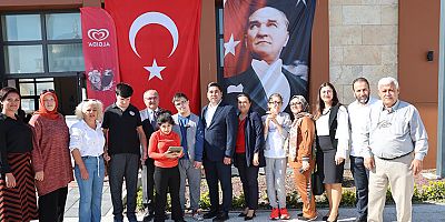 Başkan Vekili Alptekin, özel çocuklar ve aileleriyle bir araya geldi