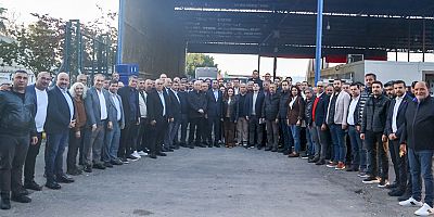 Başkan Vekili Büşra Özdemir’den hal esnafına ziyaret