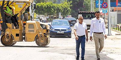 Başkan Vekili Çiçek asfalt çalışmalarını yerinde inceledi