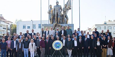 Başkan Vekili Çiçek Muhtarlar Günü törenine katıldı