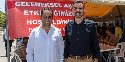Başkan Vekili Çiçek, Pazarcılar Odası'nın aşure etkinliğine katıldı
