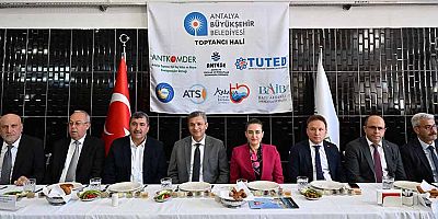 Başkan Vekili Özdemir Antalya Toptancı Hali’nde