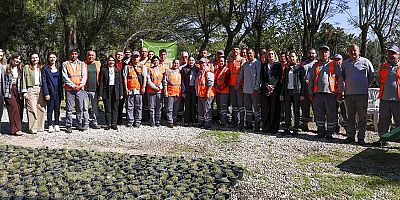 Başkan Vekili Özdemir Atatürk Kültür Parkı’nın emektarlarıyla buluştu