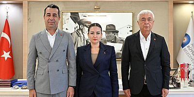 Başkan Vekili Özdemir’e CHP’li Erhan Adem’den ziyaret