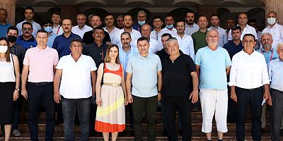 Başkan Yücel Merkez Mahalle Muhtarlarıyla buluştu