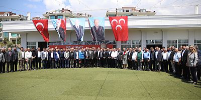 Başkan Yücel muhtarlar ve STK temsilcileriyle istişare toplantısı gerçekleştirdi