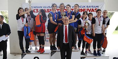 Basketbol Turnuvasında 23 Nisan coşkusu