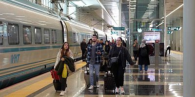 Bayramda 7 milyon 519 bin 428 kişi demiryollarını kullandı