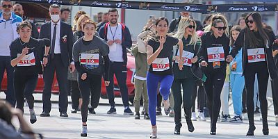 Bebekler, minik adımlar ve yüksek topuklar yarıştı