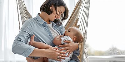 Bebeklerin doğal ışısı: Anne sütü