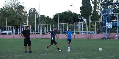 Belediye personeli arasında dostluk maçı