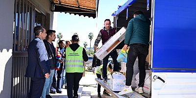 Belediye’ye gelen yardımlar koordinasyon merkezine teslim edildi