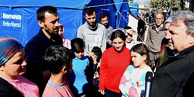 Bin kilometreden gelip engelli çocukların ailelerine çadır kurdular