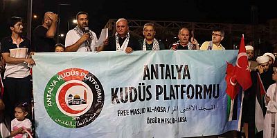 Binlerce kişi soykırımı lanetledi