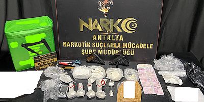 Bir haftada 1 kilo 23 gram kokain ele geçirildi.