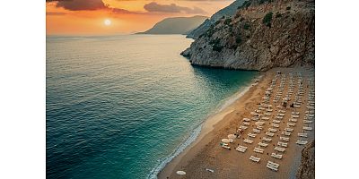 Bu rotaları konforlu bir şekilde keşfetmek için havaalanından araç kiralayın!