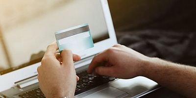 Büyük indirimlerle birlikte kimlik avı saldırıları artıyor