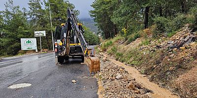 Büyükşehir Alanya ekiplerinden yoğun kış mesaisi 