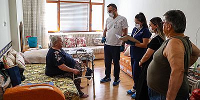 Büyükşehir bakıma muhtaç hastaların yüklerini hafifletiyor