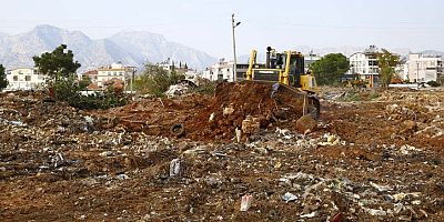 Büyükşehir Belediyesi Kepez’de yeni yol açıyor