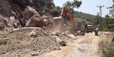 Büyükşehir Belediyesi'nden Alanya kırsalında yol çalışması