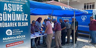 Büyükşehir Belediyesi’nin aşure ikramları sürüyor