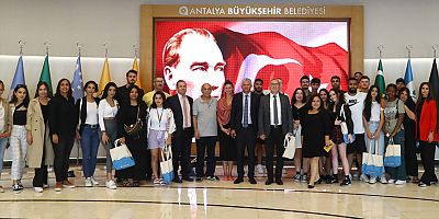 Büyükşehir Berlin’den gelen gençleri ağırladı