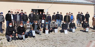 Büyükşehir’den Elmalı’da çiftçi eğitimi