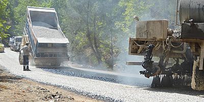 Büyükşehir’den Gündoğmuş’a yol yatırımı