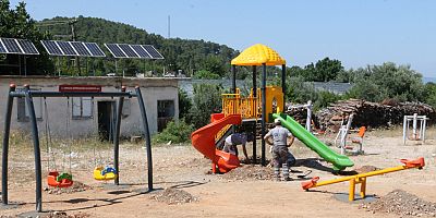 Büyükşehir’den Hacısekilerli çocuklara oyun parkı