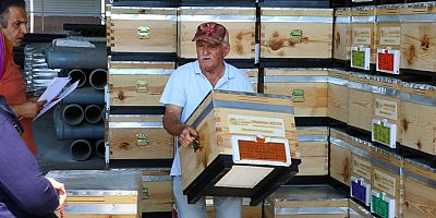 Büyükşehir’den üreticilere kovan desteği