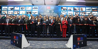 Büyükşehir dijital gençlik merkezi açıldı