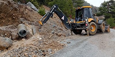 Büyükşehir ekiplerinin Alanya yollarında kış mesaisi sürüyor
