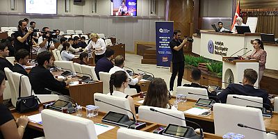 Büyükşehir Gençlik Meclisi kentin geleceğine ışık tutuyor 