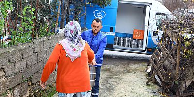 Büyükşehir’in 3 ayrı aşevinden ihtiyaç sahiplerine sıcak yemek