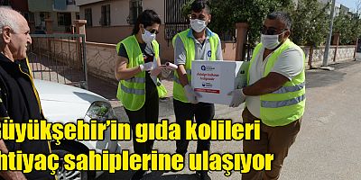 Büyükşehir’in gıda kolileri ihtiyaç sahiplerine ulaşıyor