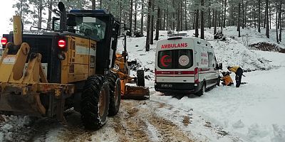 Büyükşehir’in kar mesaisi zorlu şartlar altında sürüyor