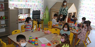 Büyükşehir Kaş kreşi hizmete girdi