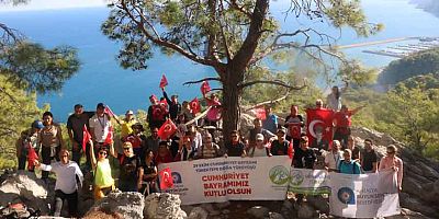 Büyükşehir, Tünektepe “Cumhuriyet Yolu’nda” doğa yürüyüşü düzenlendi