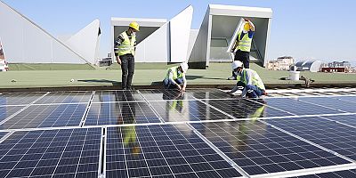 Büyükşehir yenilenebilir enerji yatırımları ile Antalya gücüne güç katıyor