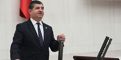 Cavit Arı: “Tarihi Antalya Saat Kulesi Restorasyonu Ne Zaman Bitecek?”