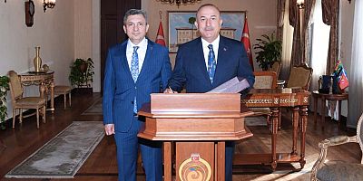 Çavuşoğlu, Vali Şahin'i ziyaret etti