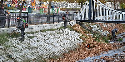 Çayboyu kanalı temizleniyor