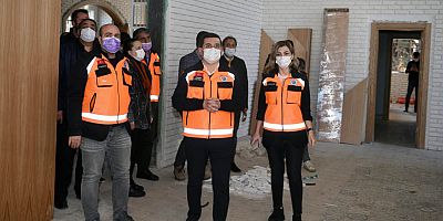 Cemil Meriç’e 20 bin kitap bağışı