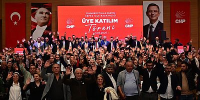 CHP Kepez’de yeni üyelere rozetleri törenle takıldı