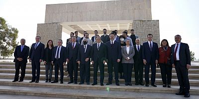 CHP'li Büyükşehir Belediye Başkanları Kılıçdaroğlu'nun talimatıyla KKTC'de