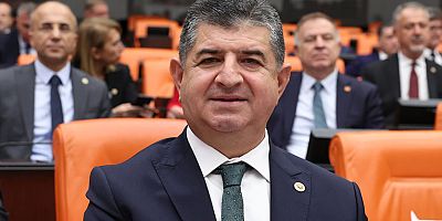 CHP'li Cavit Arı: Cumhuriyet'ın ışığı sonsuza kadar sönmeyecek