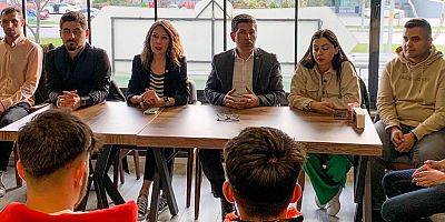 CHP’li Halıcı, gençlerle buluştu