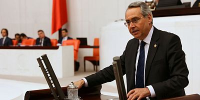 CHP'li Zeybek: 17-25 Aralık'ın üstünü örten Adalet Bakanı, yargı talimat almaz diyemez